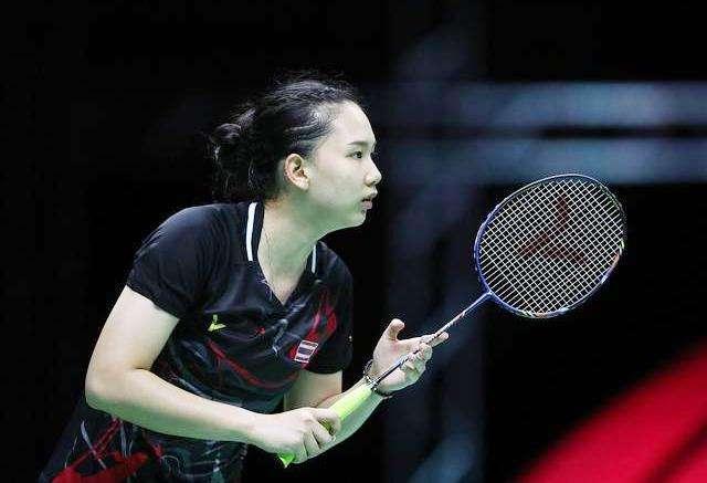 彩表现为中 彩表现为中