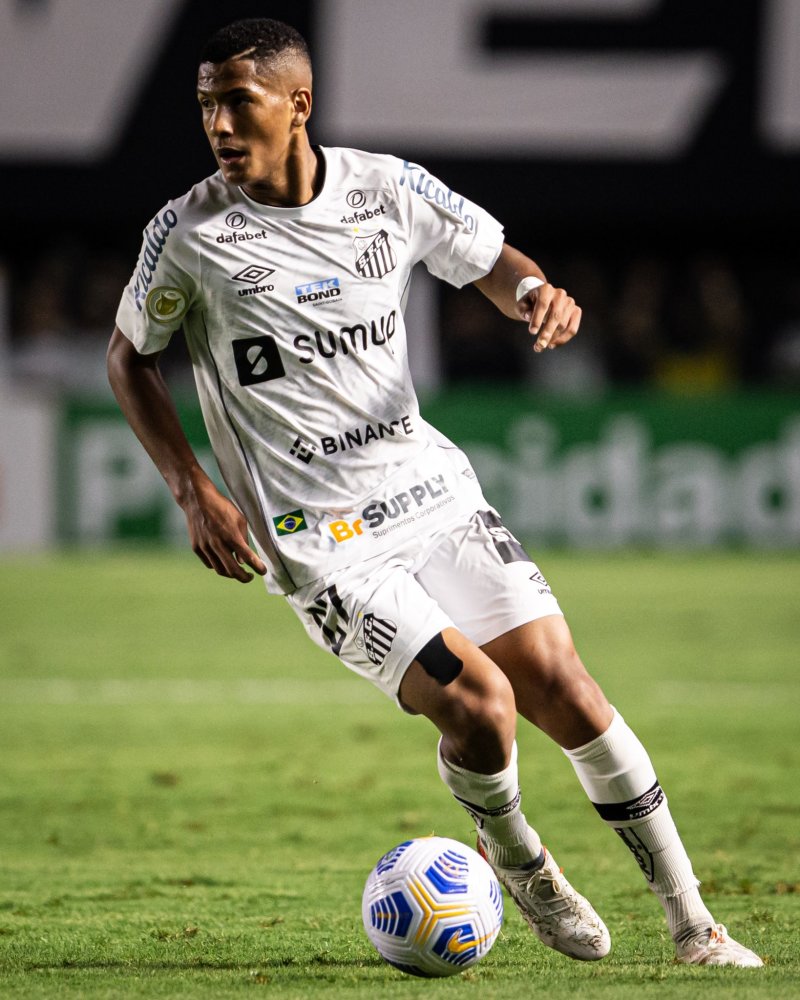 足球的本质 足球的本质