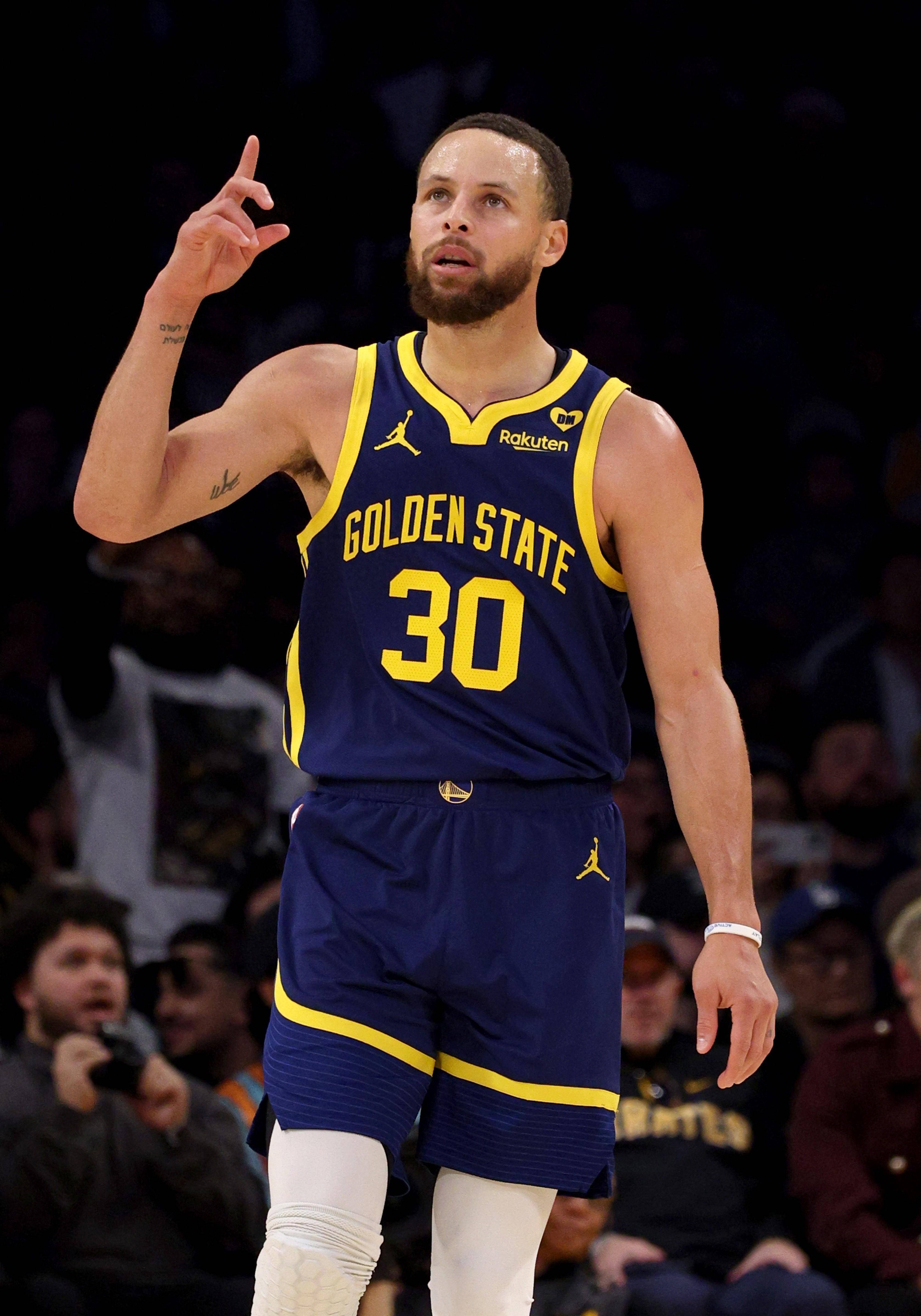 与此同时 与此同时