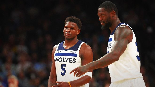 相比冷冰冰 相比冷冰冰