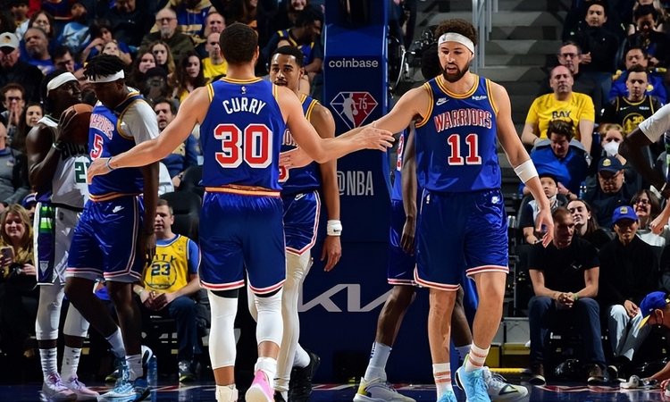 与操控的双 与操控的双