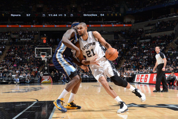 字母哥受伤 字母哥受伤